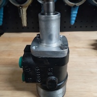 Good Used CAT 1198760 Steering Valve
